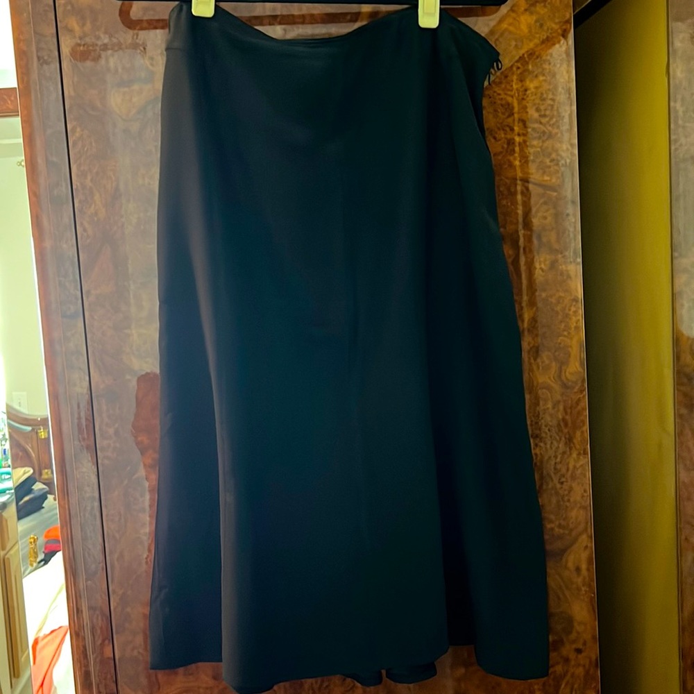 Escada beautiful silk skirt
